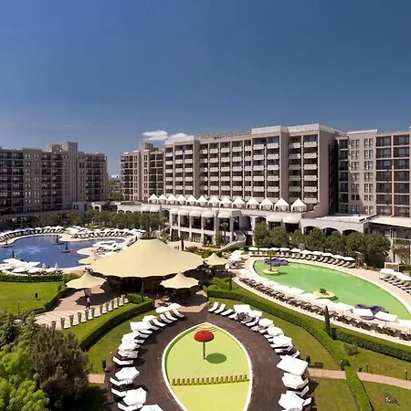 Royal Beach Barcelo