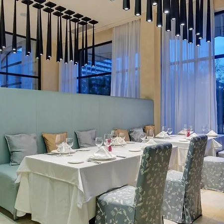 Royal Beach Barcelo Апартаменты *