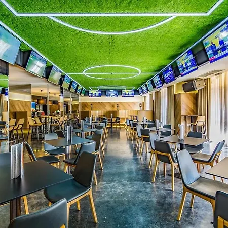 Royal Beach Barcelo Апартаменты *